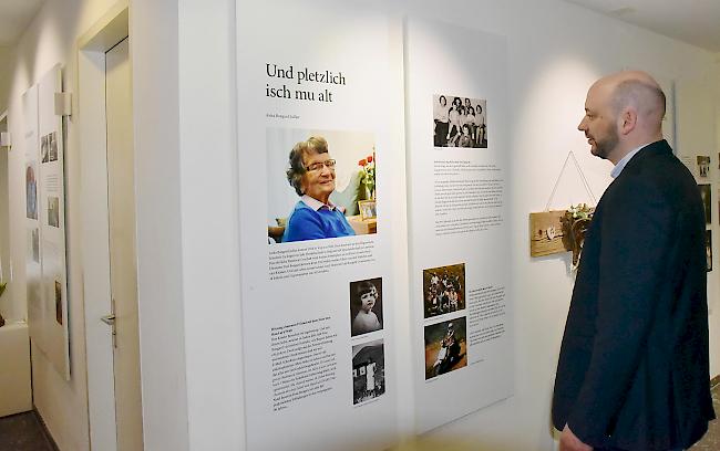 Markus Lehner, Leiter des Visper Martinsheims, in der Ausstellung "alt werden – alt sein": "Diese Ausstellung bringt Leben in unser Heim".
