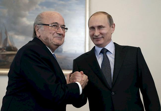 Blatter wird anlässlich des Spiels zwischen Portugal und Marokko auf Putin treffen. (Archiv)