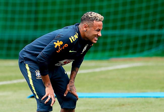 Neymar musste das Training am heutigen Dienstag wegen Schmerzen vorzeitig abbrechen.