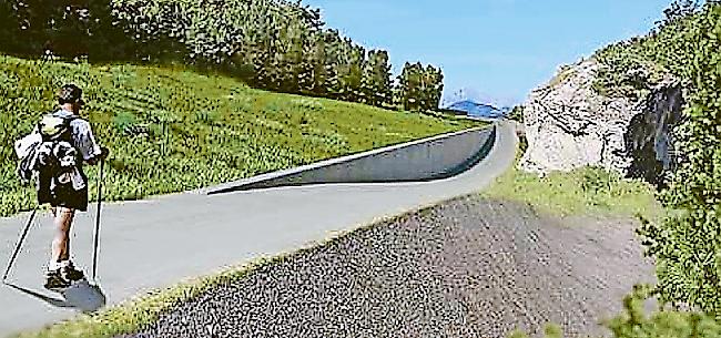Der «Mörderstein» im Pfynwald mit der geplanten Erschliessungsstrasse. Die Autobahn verläuft links im Boden.