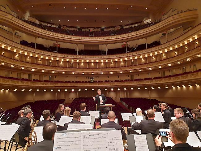 Beim Proben. Das Oberwalliser Blasorchester spielte am Dienstag in der New Yorker Carnegie Hall.