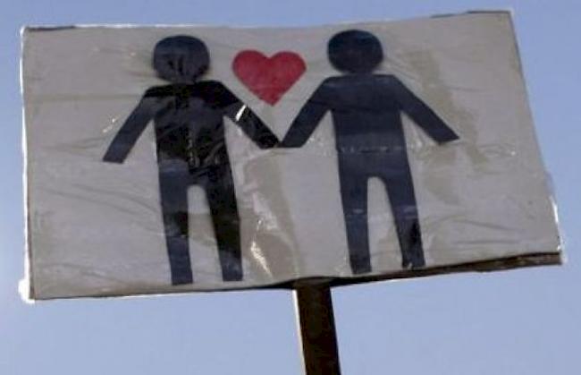 Schwule und Lesben: Keine Segnungen von der Kirche vorgesehen (Symbolbild)