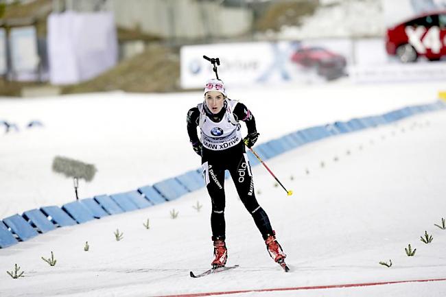 Flurina Volken nimmt erstmals an einer Biathlon-Weltmeisterschaft bei der Elite teil.