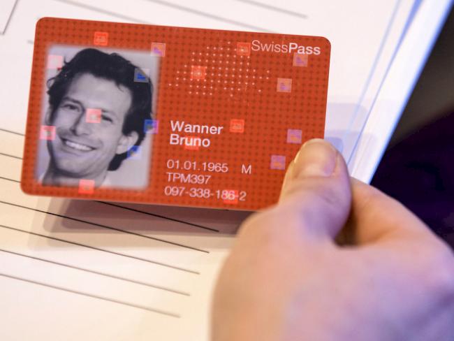 Der SwissPass ist eine Chipkarte
