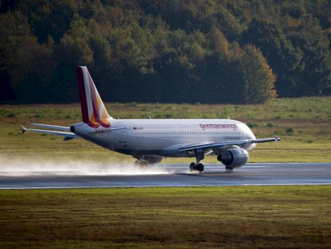 Ein Airbus A320 der Lufthansa-Tochter Germanwings (Archiv)