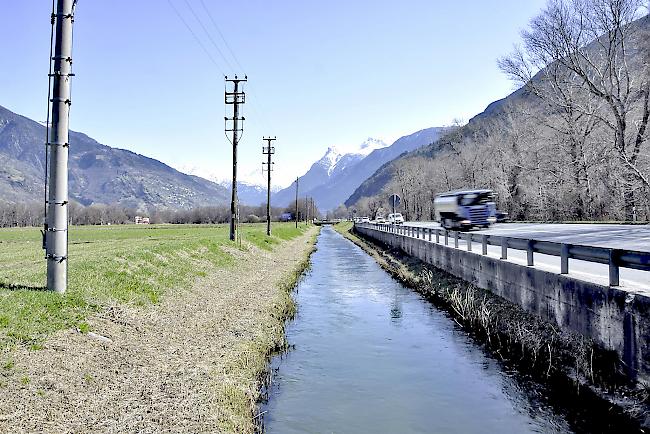 Wie viel Quecksilber ist aus dem Grossgrundkanal in die tiefen Bodenschichten gelangt? Bohrungen sollen es zeigen.