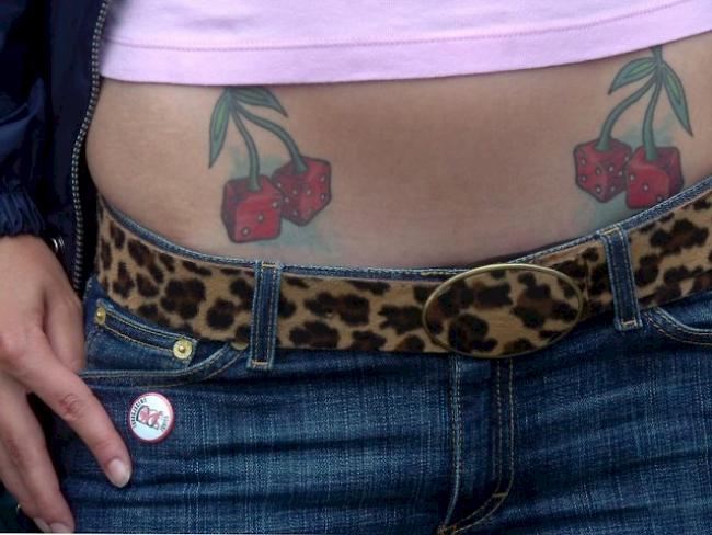 Jede zweite TattooFarbe in Schweiz gefährdet Gesundheit 1815.ch