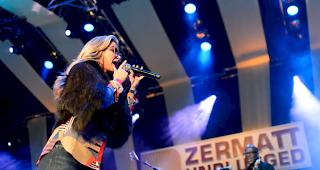 Anastacia bei ihrem Auftritt in Zermatt am Dienstagabend.