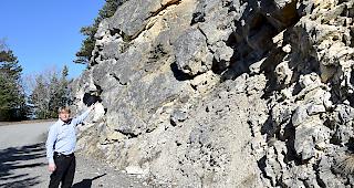 Christian Pfammatter, Gemeindepr&auml;sident Guttet-Feschel: &laquo;Dieser Fels l&ouml;st sich bereits.&raquo;