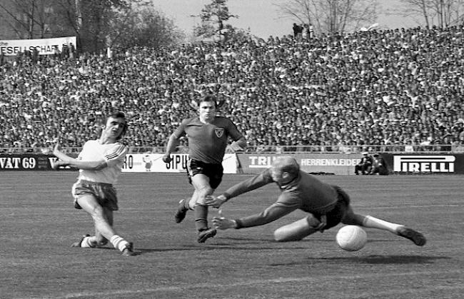 1974 erneuter Sieg der Sittener: Sitten - Xamax 3:2.