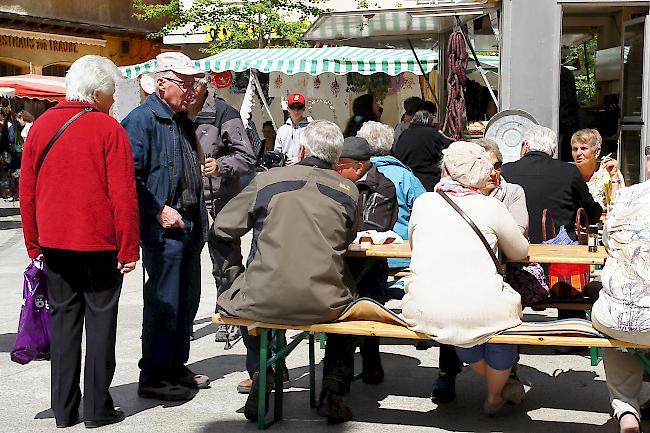 Reges Markttreiben in Visp