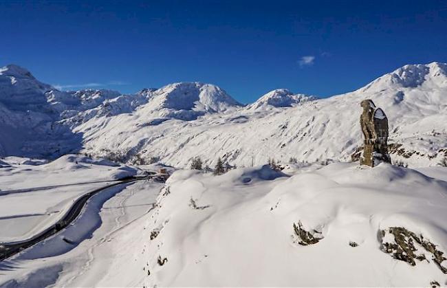 Eindrückliche Panoramen: Adler auf dem Simplonpass. 