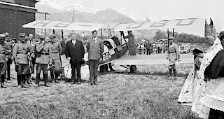Sitten verfügt seit dem Jahre 1935 über einen Flughafen.