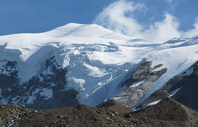 Abbruch erfolgt. Der Triftgletscher beim Weissmies (4017 Meter über Meer) oberhalb von Saas-Grund.