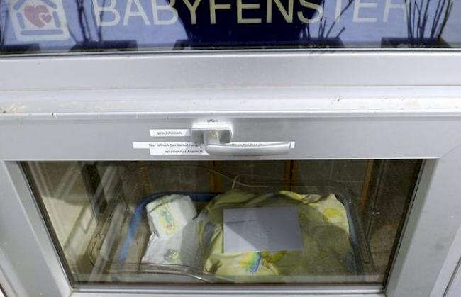 Die Babyklappe soll beim Spital Sitten eingerichtet werden. (Archiv)