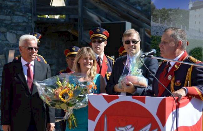 Bezirks-Power (v.l.): Der Leuker Burgerpräsident Stefan Eggo, die Walliser First Lady Nadine und ihr Gatte, Staatsratspräsident Jean-Michel Cina und der Präsident der Walliser Burgerschaften, Adelbert Grand aus Leuk.