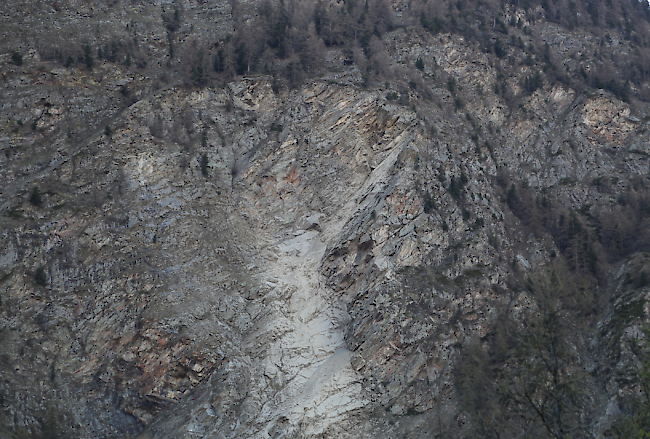 An dieser Stelle lösten sich am 20. April 2000 Kubikmeter Fels.