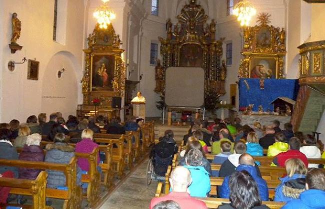 Die Kinderweihnacht in der Simpiler Pfarrkirche zog Publikum an.