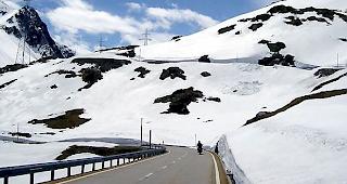 Passstrasse auf den Nufenen: Die drei Oberwalliser Alpenp&auml;sse sind ab Freitag wieder ge&ouml;ffnet (Archiv).  