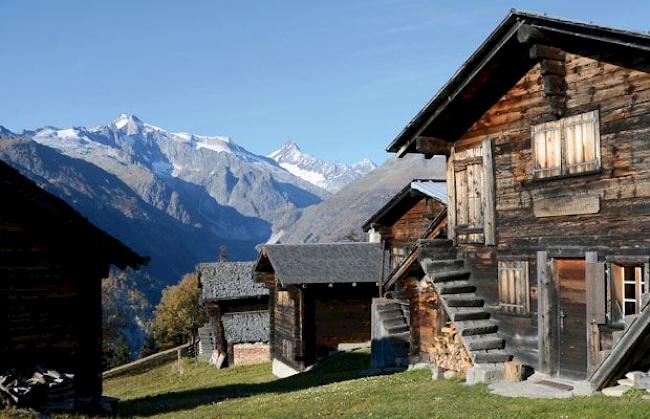 «Uf en Egga» hat man eine herrliche Aussicht zu den Berner Alpen und ins Rhonetal.