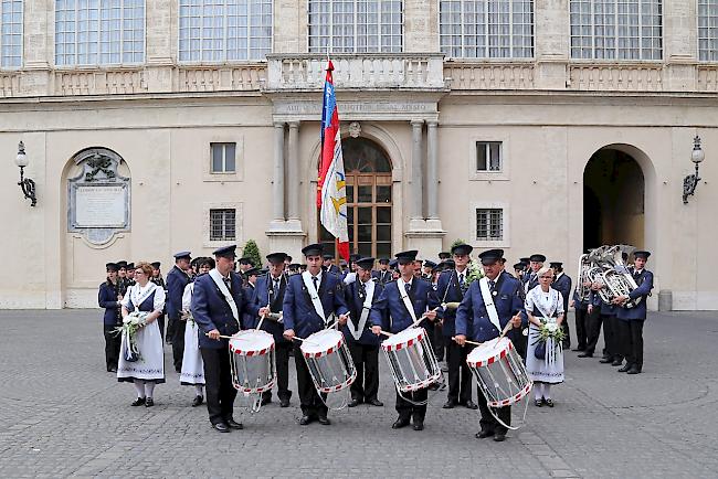 Ständchen im Damasus-Hof vor der Vereidigung der Schweizer Gardisten