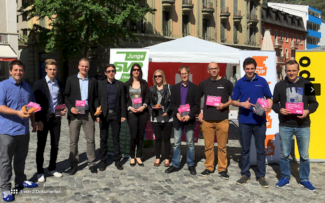 Oberwalliser Jungpolitiker aus den Reihen der JCVPO, JSVPO, JCSPO und der JFDPO warben am Samstagmorgen auf dem Sebastiansplatz in Brig für ein Nein gegen die Erbschaftssteuer-Initiative, über welche am 14. Juni abgestimmt wird.