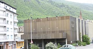 Weiter leer. Wann &ouml;ffnet das Geb&auml;ude Eingangs Visp wieder seine T&uuml;ren?