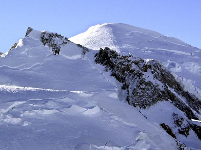 Ein Erdrutsch am Fusse des Mont-Blanc-Massivs hat mehrere Autos getroffen. (Symbolbild)