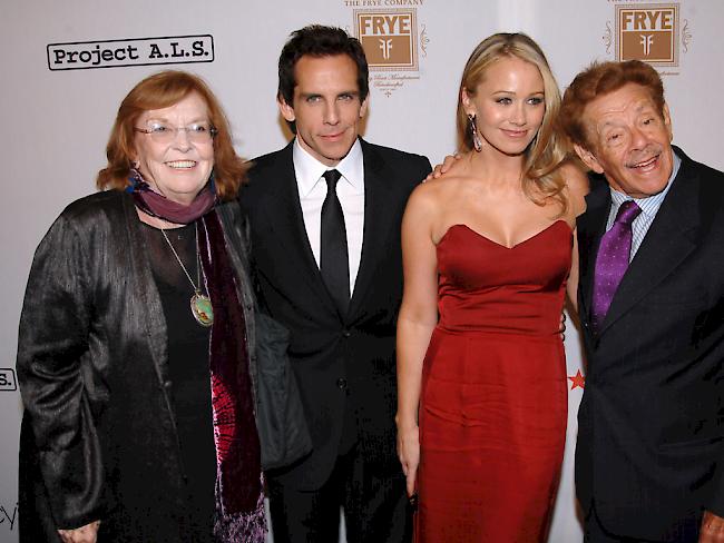 Anne Meara (links) mit Sohn Ben Stiller, Schwiegertochter Christine Taylor und Ehemann Jerry Stiller