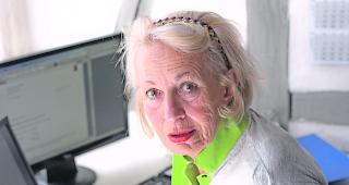 Senioren entdecken immer mehr das Internet. Der Anteil der &laquo;Silver Surfer&raquo; ist aber im Vergleich zur j&uuml;ngeren Bev&ouml;lkerungsgruppe immer noch tiefer, vor allem im h&ouml;heren Alter. 