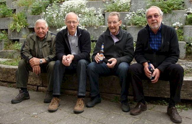 Veteranen-Präsident Pierre Geiger (rechts) und drei Veteranen nach getanem Einsatz