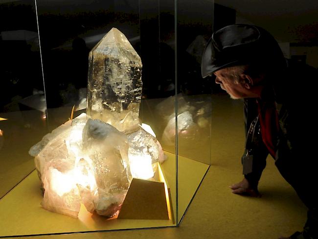 Die 2008 am Planggenstock im Kanton Uri gefunden Riesenkristalle sind ab Donnerstag im Museum Sasso San Gottardo ausgestellt. Ein Teil des Millionen-Funds war dort bereits 2012 zu sehen (Archivbild)