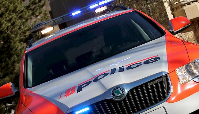 Ein Motorradfahrer und seine Mitfahrerin verloren beim Unfall ihr Leben (Symbolbild).
