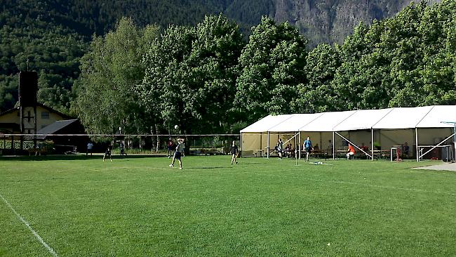 Zehn Faustball-Mannschaften spielten am Sonntag den 35. Badner-Cup. 