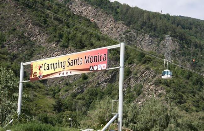 Untersuchungen haben gezeigt, dass die Böden zweier Campingplätze in Raron mit Quecksilber belastet sind. Im Bild: Camping Santa Monica (Archiv)