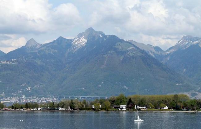 Grosser «Glutu»: Der Genfersee, betrachtet von St. Gingolph aus. 