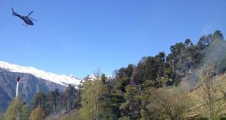 Zwei Helikopter der Air Zermatt standen im Einsatz.