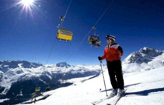 Die Destination Schweiz verzeichnet insgesamt eine Zunahme bei den Logiernächten. Das Wallis hinkt jedoch derzeit noch hinterher. (Archiv)