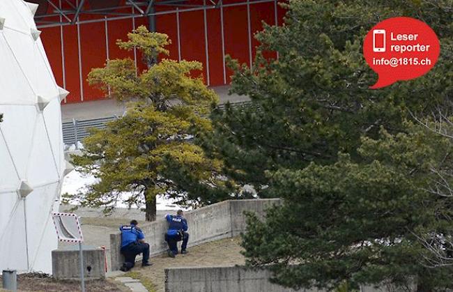 Ein Mann mit Gasmaske und Luftgewehr sorgt für einen Grosseinsatz der Polizei - «eine Gefahr für die Bevölkerung» stellt er jedoch nicht dar. 