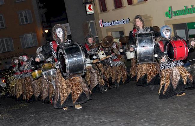 Der Startschuss zur Leuker Fasnacht 2014 ist erfolgt  mit Pauken und Trompeten.