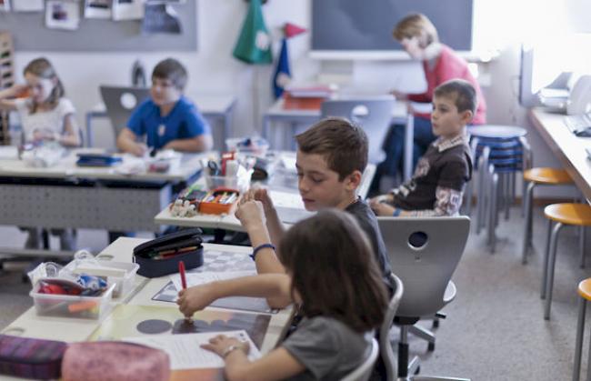 Blick in eine Primarschule (Archiv)