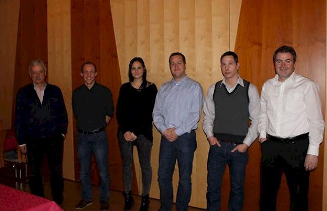 Mario Gertschen wurde als Präsident gewählt (4.v.l)