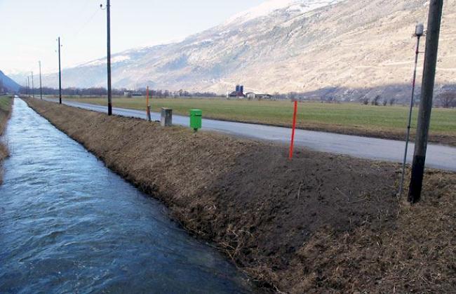 Grossgrundkanal westlich von Visp auf der Höhe der Grosseye.