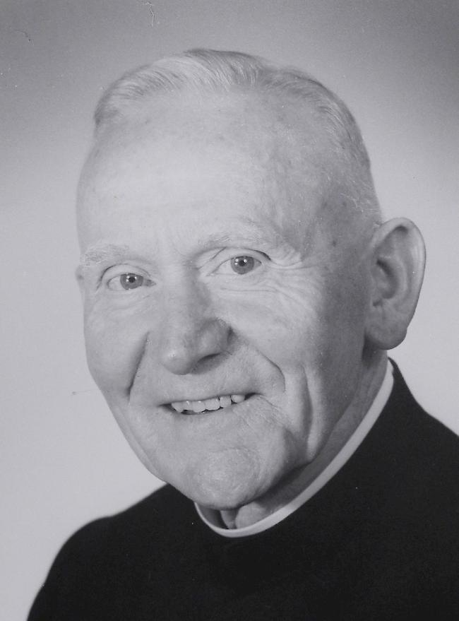 Pater Paul Erdmann, 1967-1981 Kaplan in Blatten ob Naters. Seine Fotos sind bis Ende Oktober im Kulturfels in der Festung Naters zu besichtigen.