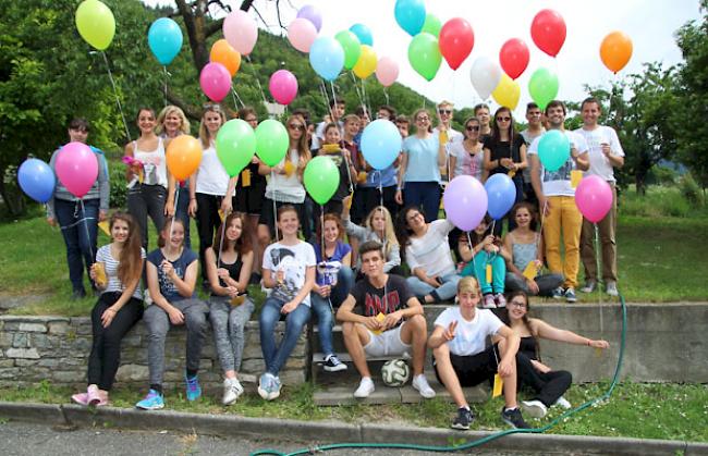 Per Ballon wurde ein Problem oder ein Wunsch gen Himmel geschickt.