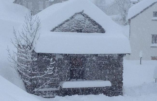 «Traumhafter Ausblick von meinem Balkon in Simplon-Dorf!»