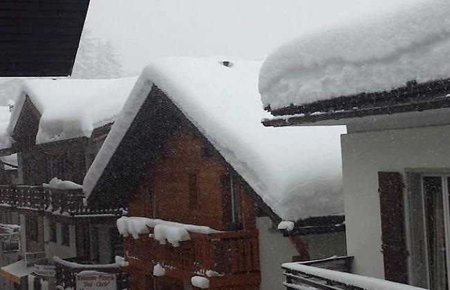 «Saas-Fee im Schnee»