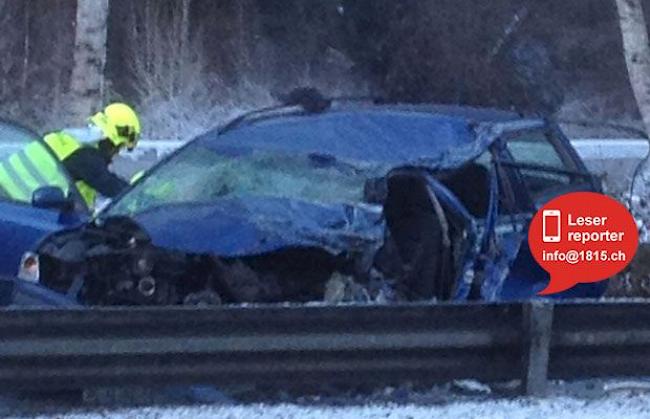 Am Freitagnachmittag hat sich ein Unfall auf der Kantonsstrasse zwischen Visp und Raron ereignet.