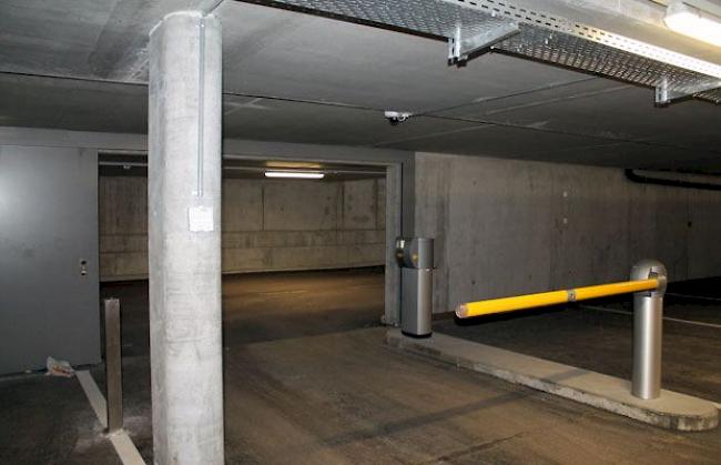 Zufahrt auf Parketage. 