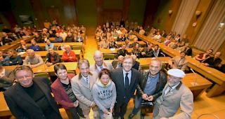 Fünf Personen erhielten den Prix Summiter 8000 aus den Händen von Staatsrat Jean-Michel Cina.